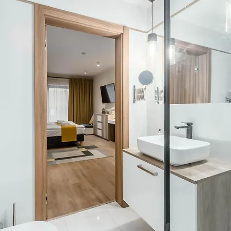Rent Like Home - Deo Plaza Wyspa Spichrzow Gdansk Exterior photo