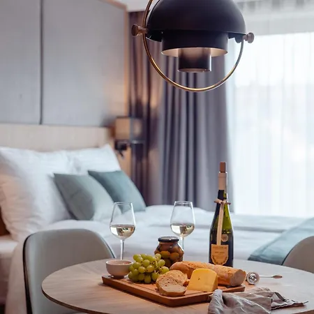Rent Like Home - Deo Plaza Wyspa Spichrzow Gdansk Room photo